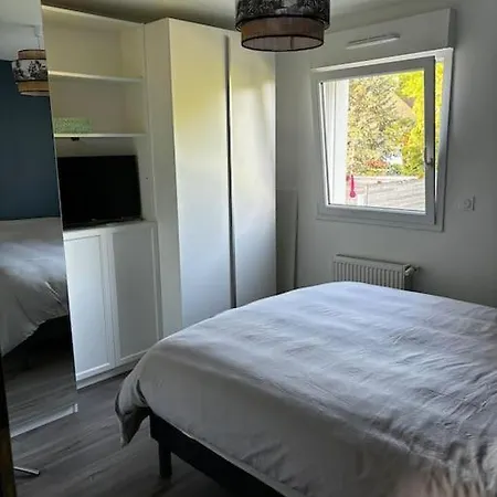 Dom wakacyjny Maison Tout Confort Avec Jardin Ranville