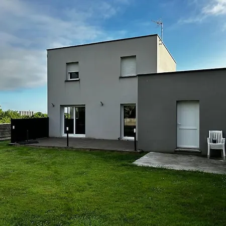 Maison Tout Confort Avec Jardin *